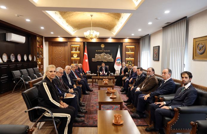 Türk Dünyasının edebiyatçıları Kayseri'de!