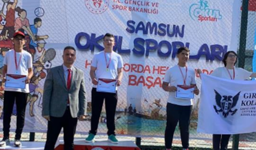 Kayseri’ye 2 madalya