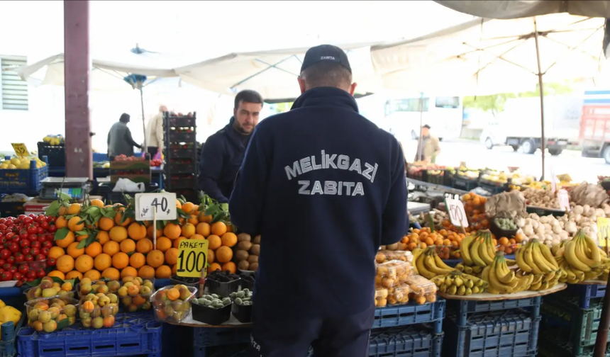 Zabıta Pazarda İş Başında