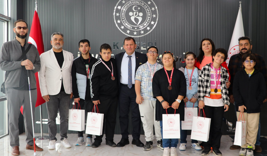 Özel Şampiyonlardan özel görüşme