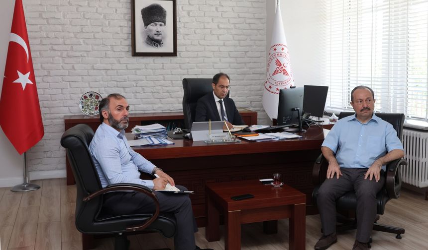 Kamu Hastaneleri Genel Müdürü Dr. Hakan Usta Başkanlığında Önemli Toplantı