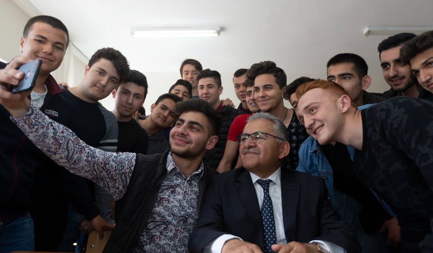 Kayseri, Üniversite Tercihlerinde Gençlerin İlk Adresi Oluyor