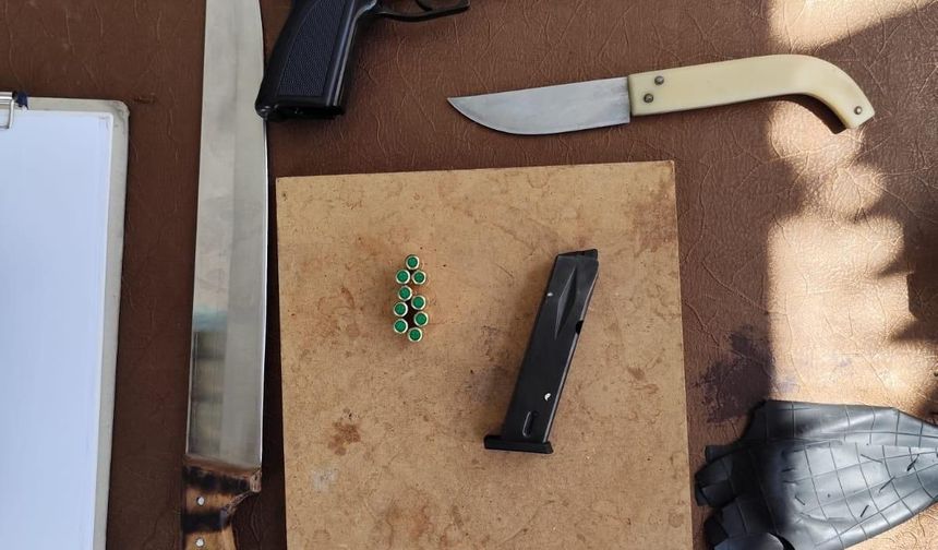 Kayseri’de Çocuğun Evinde Silahlar Bulundu
