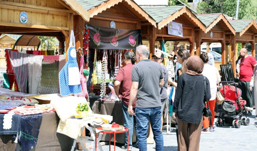 Talas şenlendi