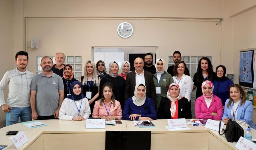 Acil Sağlık Komuta Merkezine Tıbbi Çağrı Yönetimi Eğitimi
