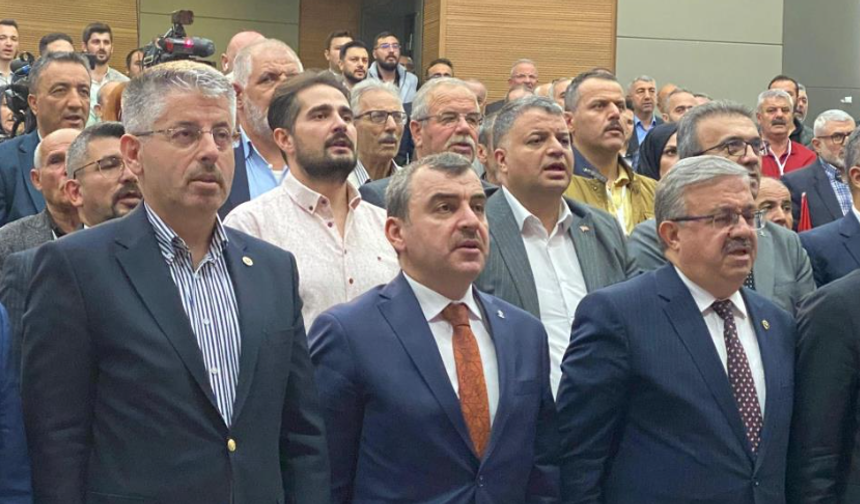 Gece kulübünde kavga: 2 yaralı