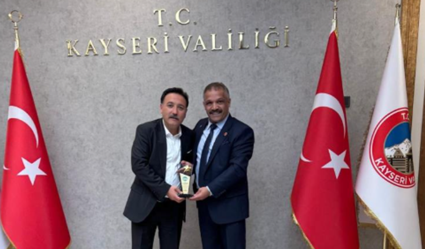 AKİB’den Vali Çiçek ve Başkan Büyükkılıç'a teşekkür