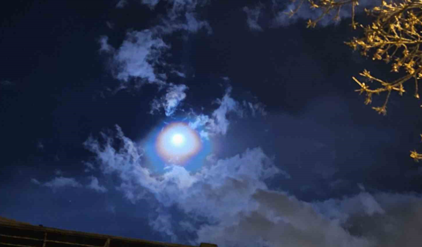 Gökyüzünde görsel şölen