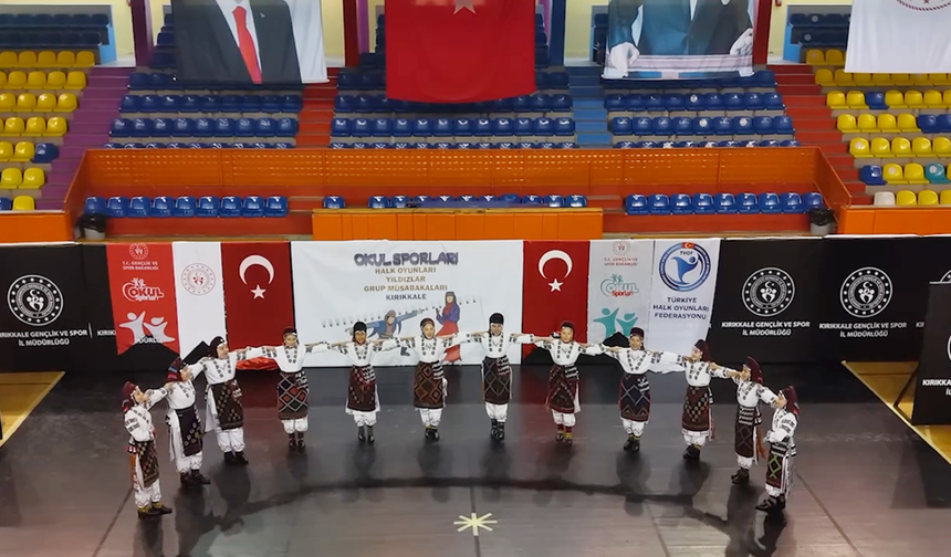 Halk oyunları yarışmasında hünerler sergilendi