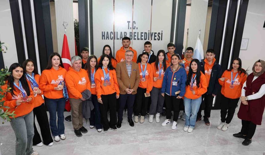 Kayseri HADAK 79 Madalya ile Zirvede