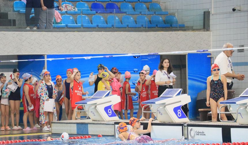 Kayseri’nin "Minik Kulaçları" Şampiyonluk İçin Yarıştı!