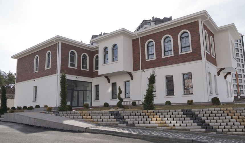 Açılış için gün sayılıyor