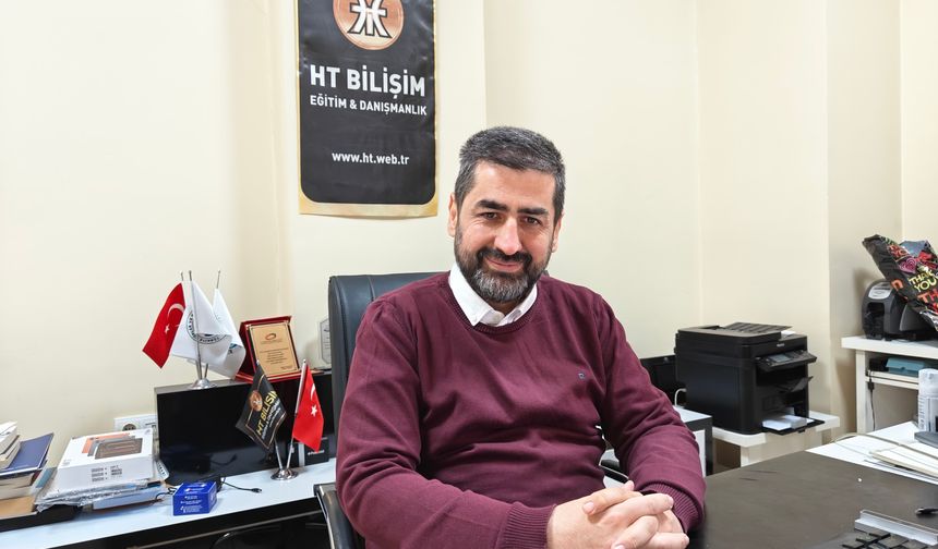 Bilişim Uzmanı Hakan Topuzoğlu: "Yapay Zeka Doktorunuz Değildir"
