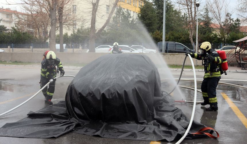 Kayseri İtfaiyesi Teyakkuzda: Elektrikli Araç Yangınlarında 40 Ton Su Gerekiyor