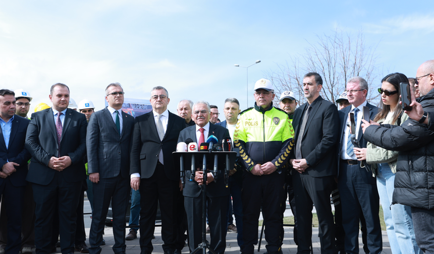 Kartal Kavşağı trafiğe kapanıyor