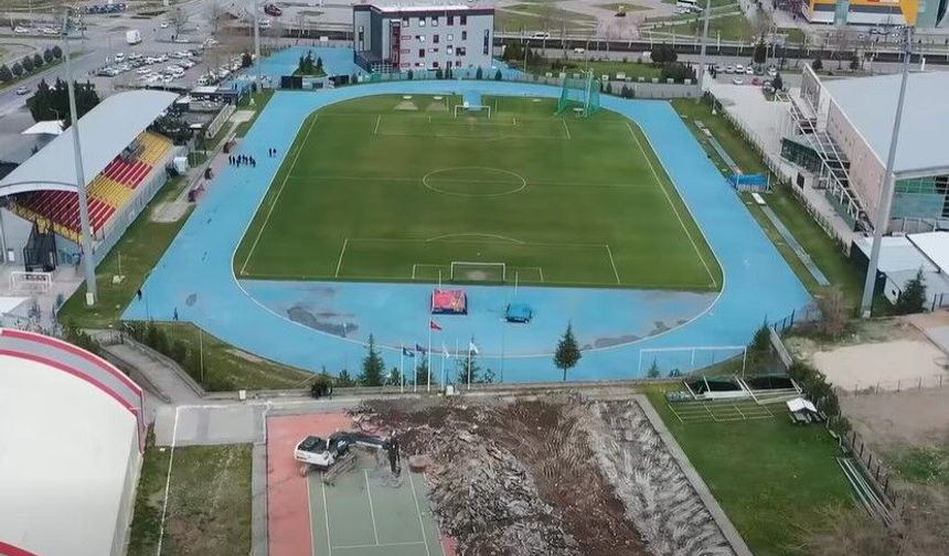 Kayseri’ye yeni kapalı tenis kortları yapılıyor