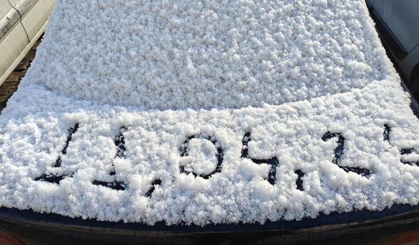 Kayseri'ye Nisan ayında kar yağdı