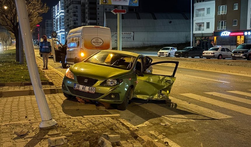 Trafik Kazası 1 Yaralı