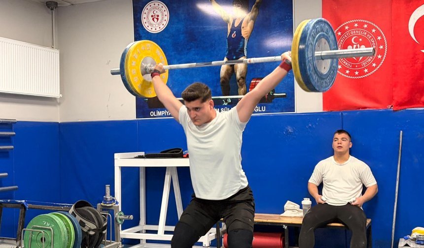 İl Müdürü Kabakcı Sporcularla Bir Araya Geldi