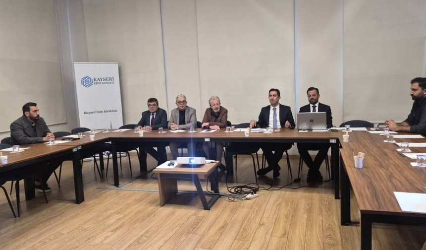 Kayseri'nin geleceği için ulaşım ve imar projeleri görüşüldü