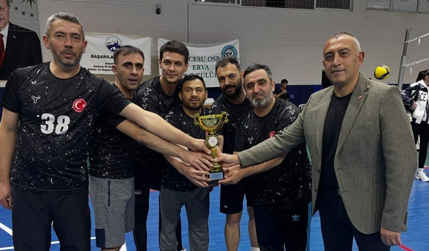 Efelerspor Cumhuriyet Kupası Şampiyonu