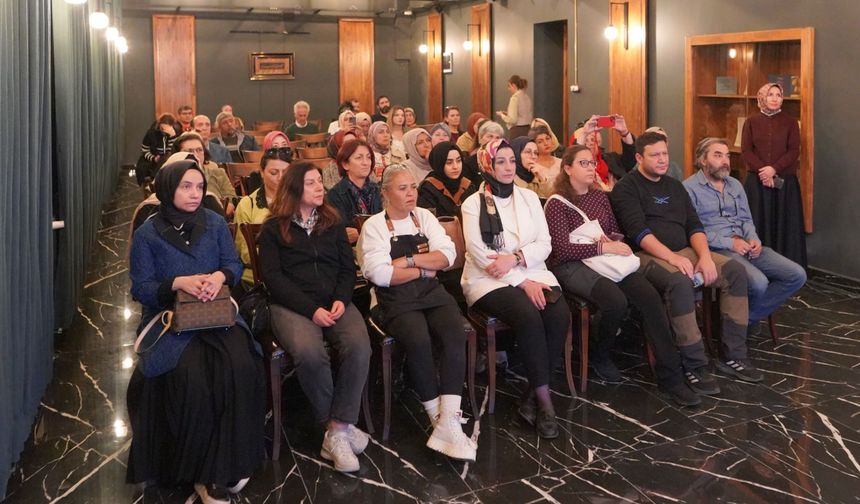 Sanat Melikgazi'de Türk-İslam Sanatı ve Selçuklu Geometrisi Söyleşisi
