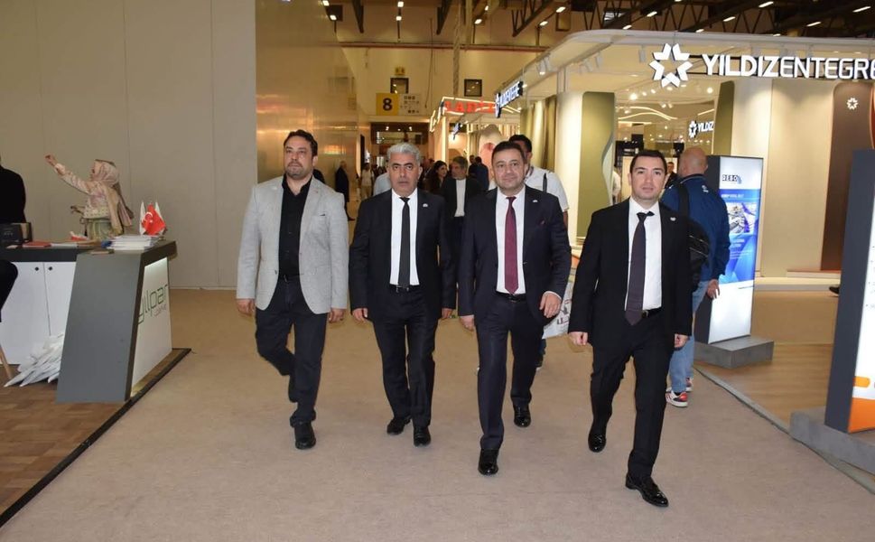 Kayseri OSB yönetimi İstanbul'daki üç uluslararası fuarda sanayicilerle buluştu