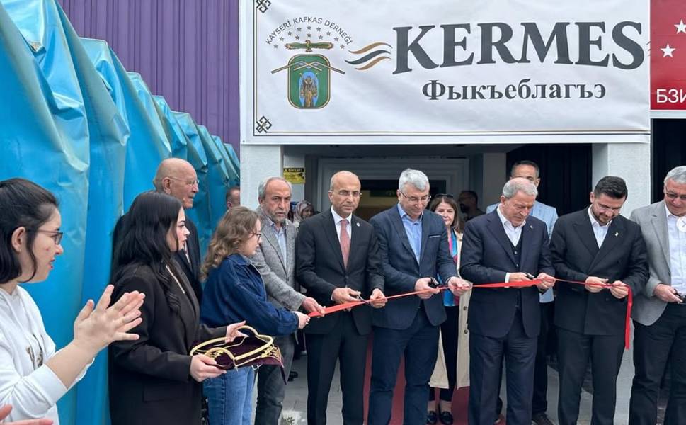 Kayseri Kafkas Derneği Kermesi Açıldı