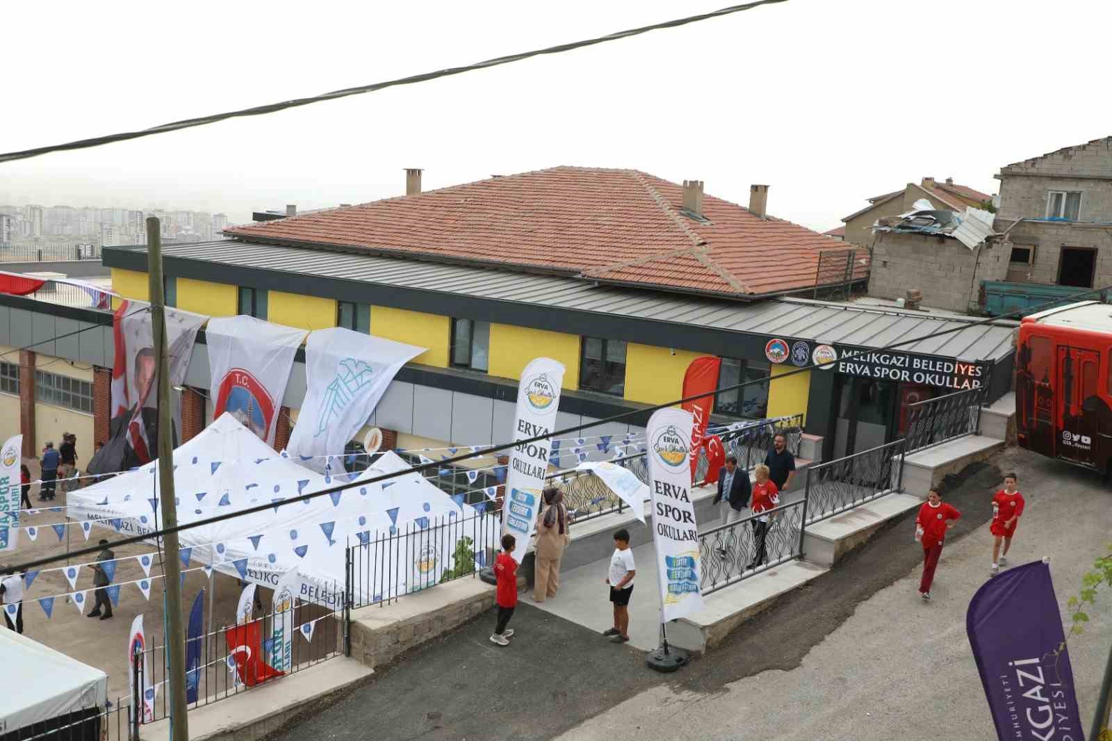 Kayseri'de Gençliğe Yatırım Devam Ediyor