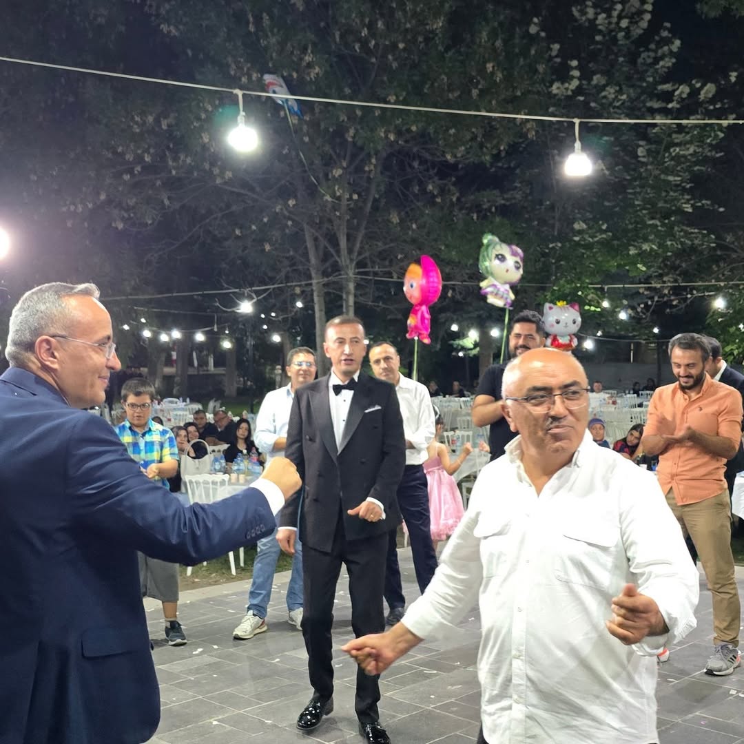 Ayhan Yıldırım Anadolu Lisesi Müdürü Murat Özsarı Ve Şehidimiz Ali Taşöz'ün Ablası, Ayhan Yıldır (7)