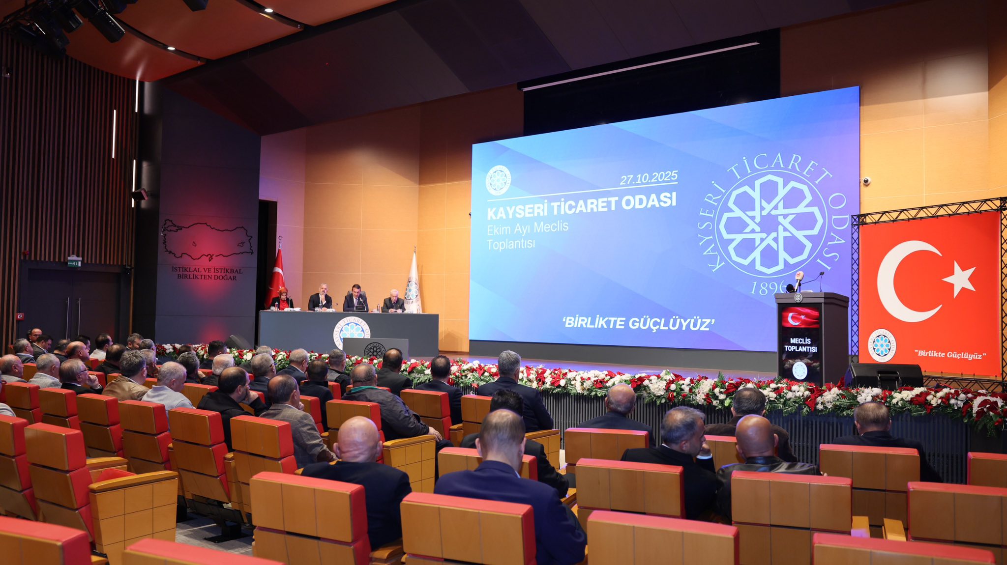 571220943 1240682821422222 1413378465293369474 N