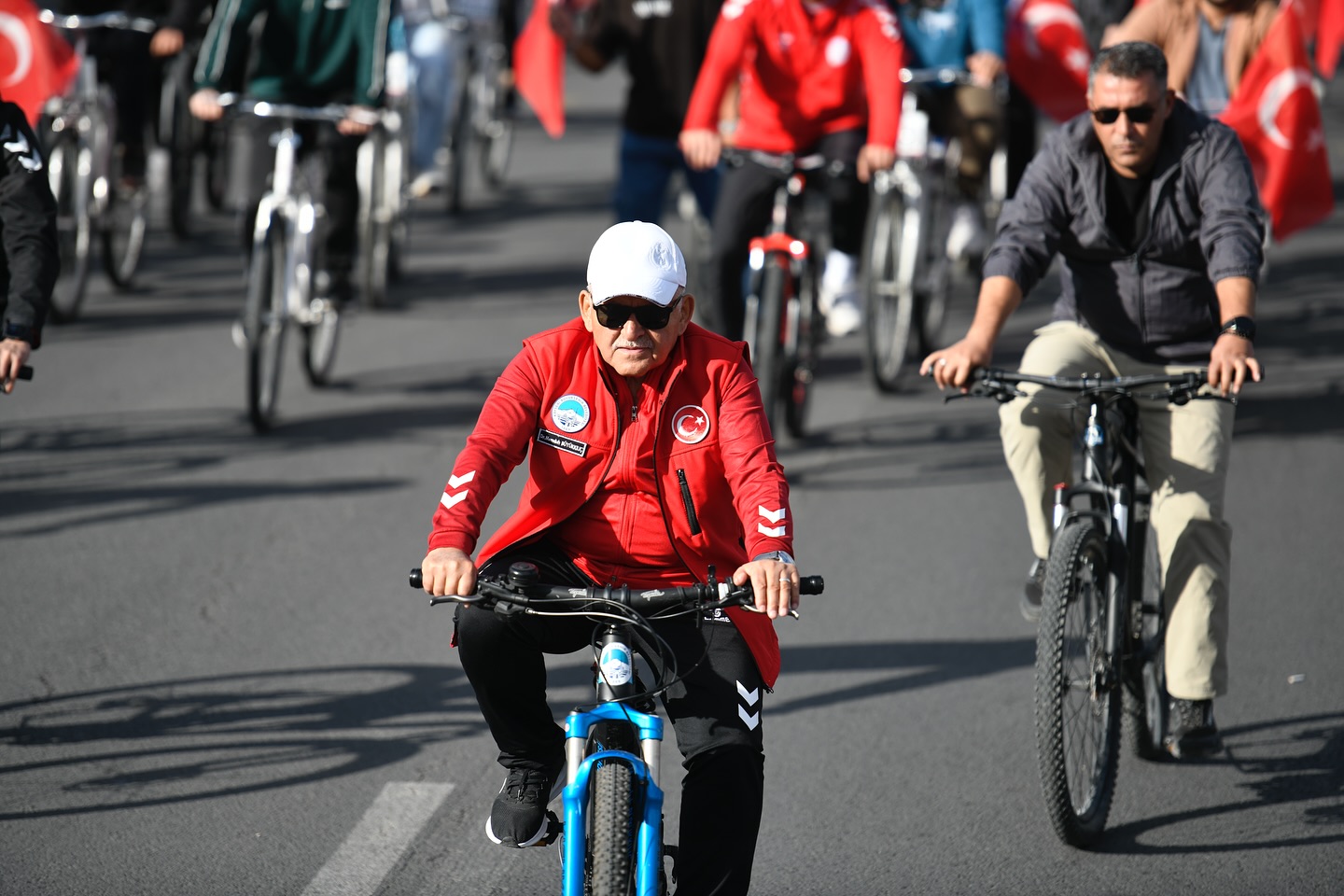 573438360 18542679535001303 371101553849273959 N