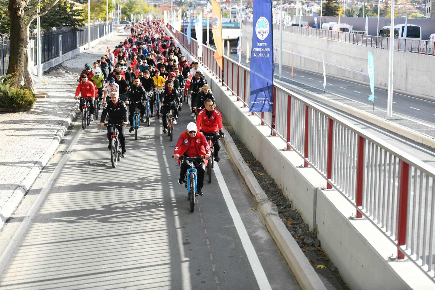 573462987 18542679517001303 2190508559570826796 N