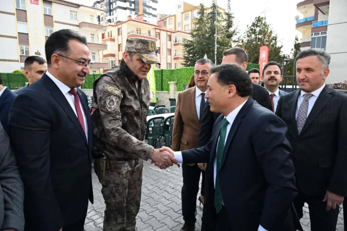 573465109 17922436797173155 6300212791828963155 N