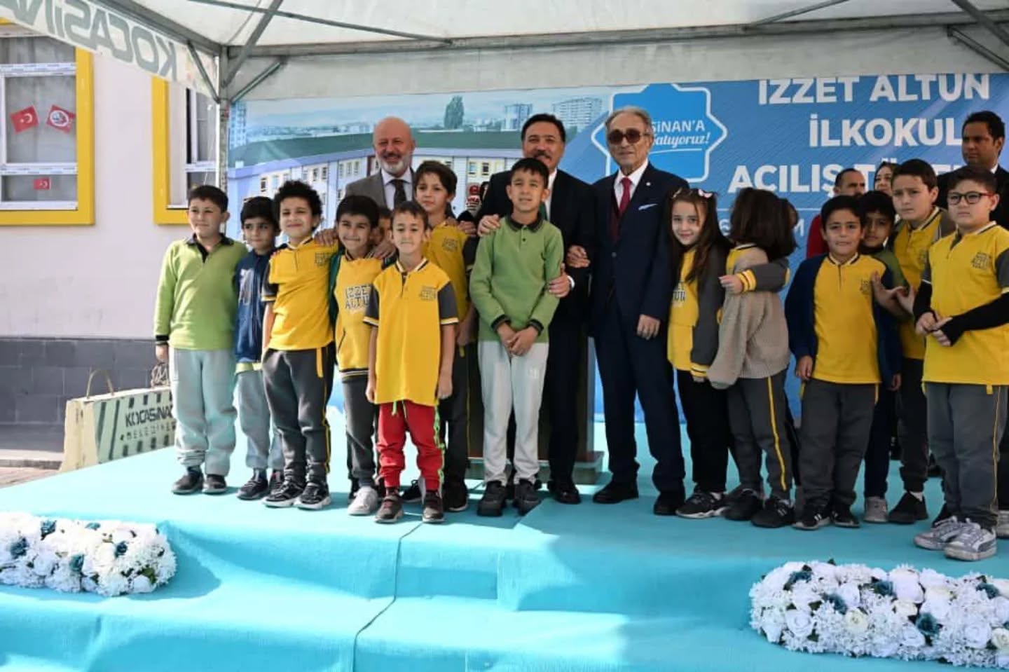 573653764 17922436854173155 8652781240783979109 N