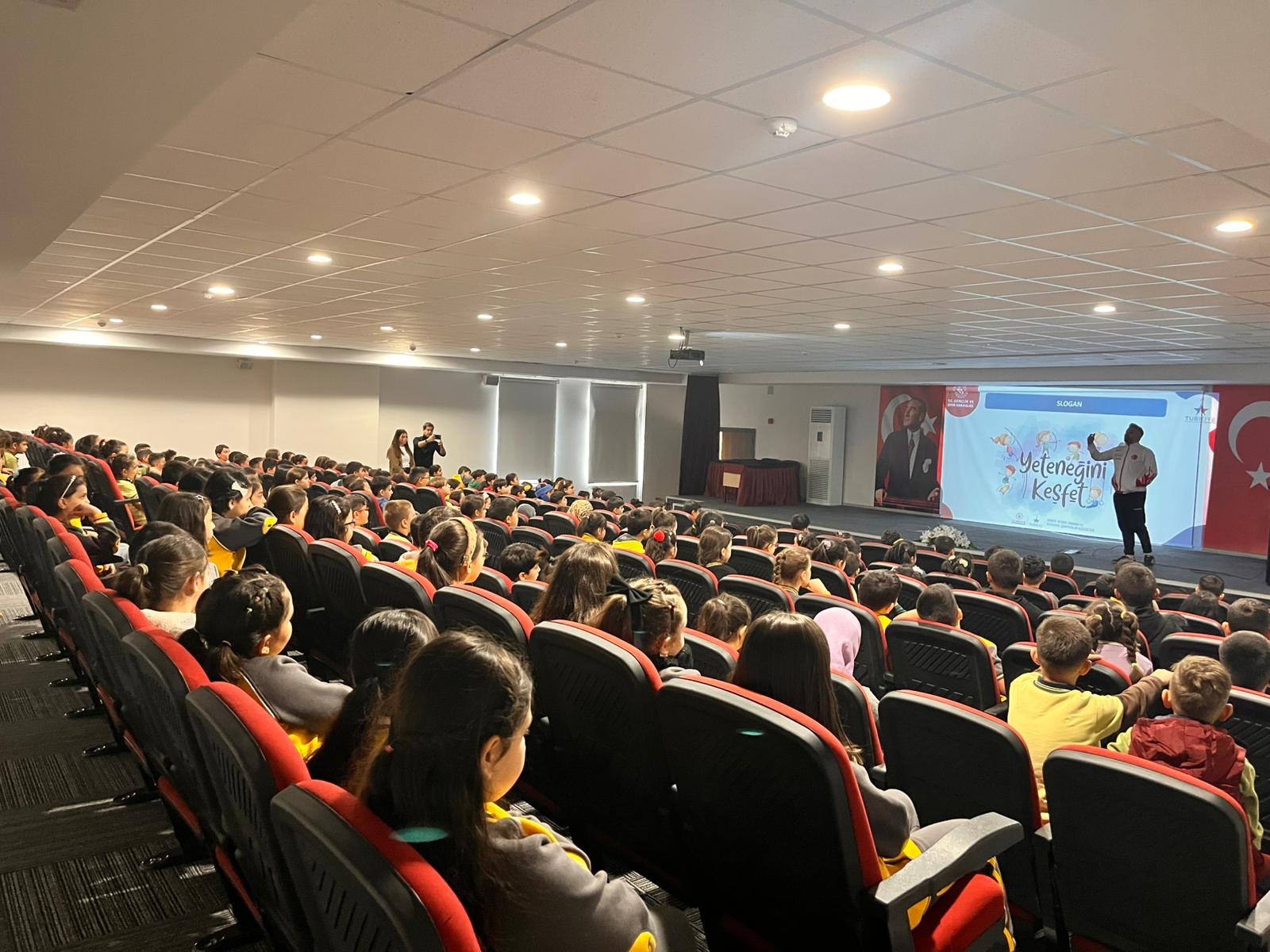 577806729 1264229385738589 4593111500817546679 N