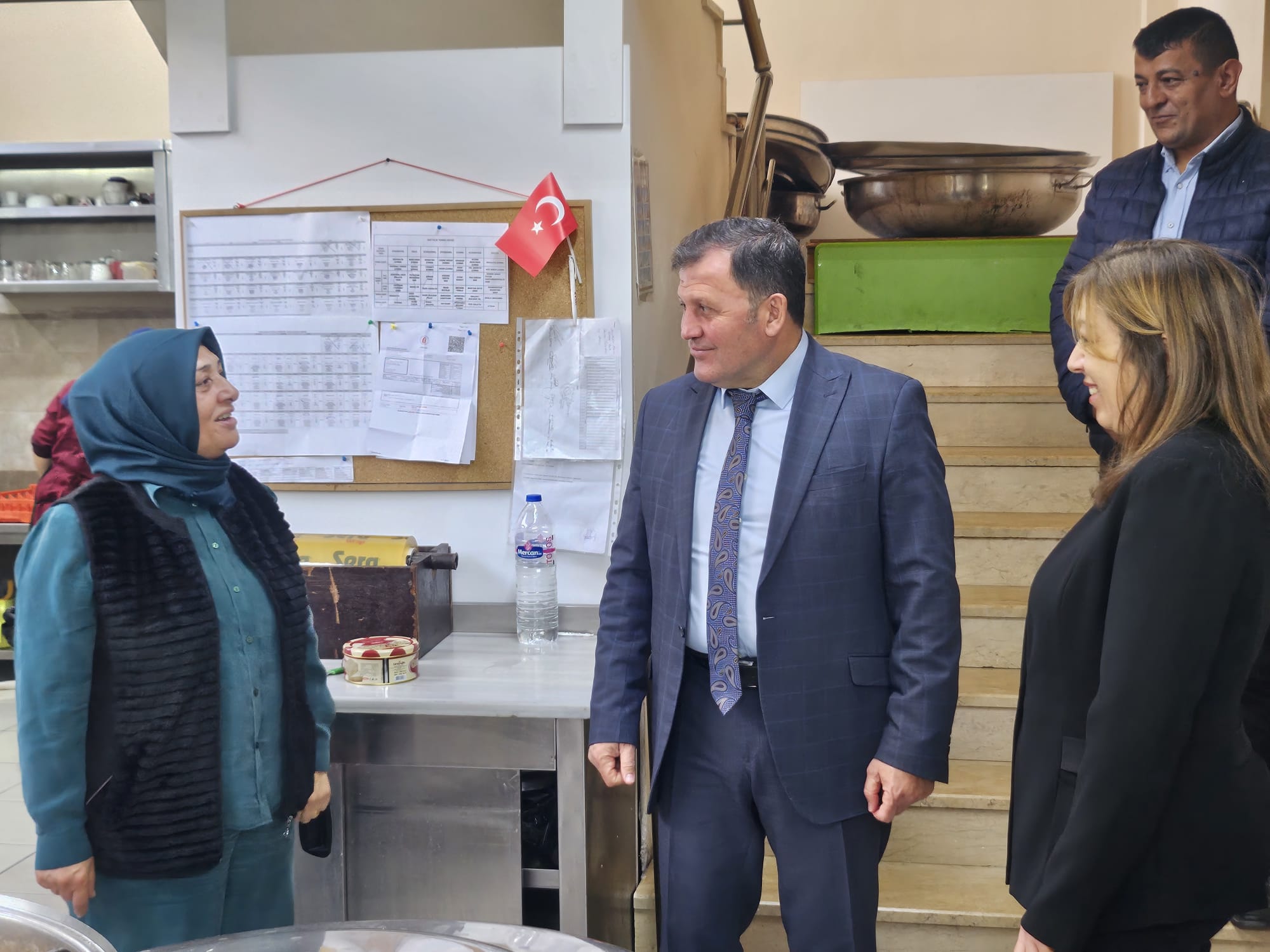 579110736 1264132289081632 2299813800989731847 N