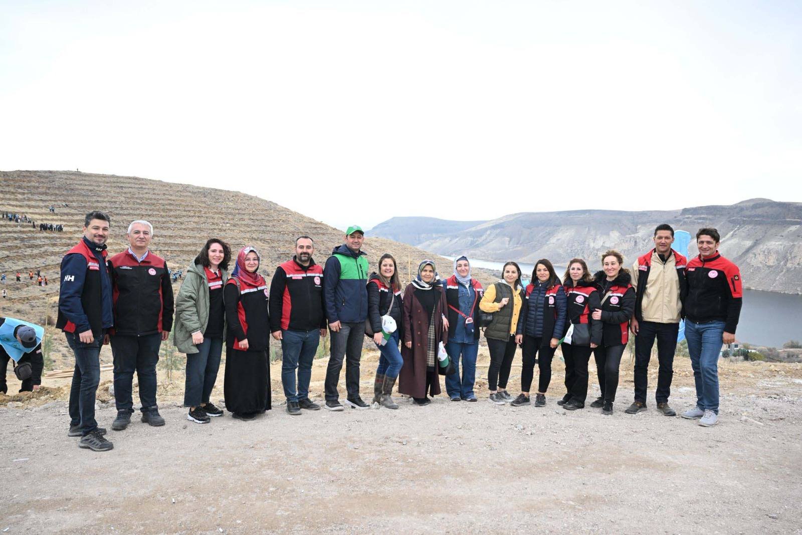 579198975 1945905439561764 2562135905243395435 N