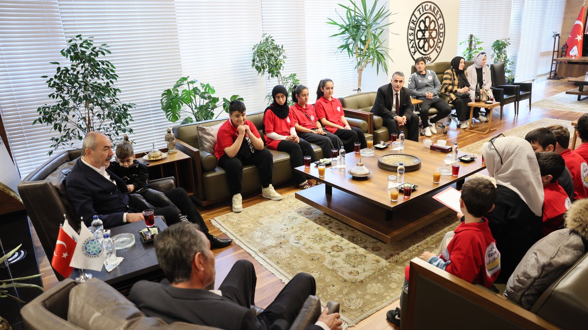 580381547 1254420183381819 3962782996697357714 N