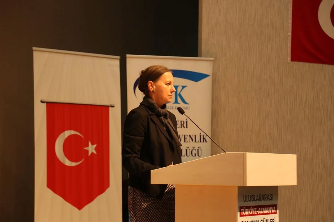 580819733 18411540748188561 5690325738573125392 N