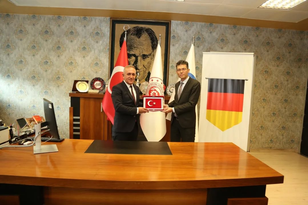 581685693 18411540796188561 4664585196076177926 N