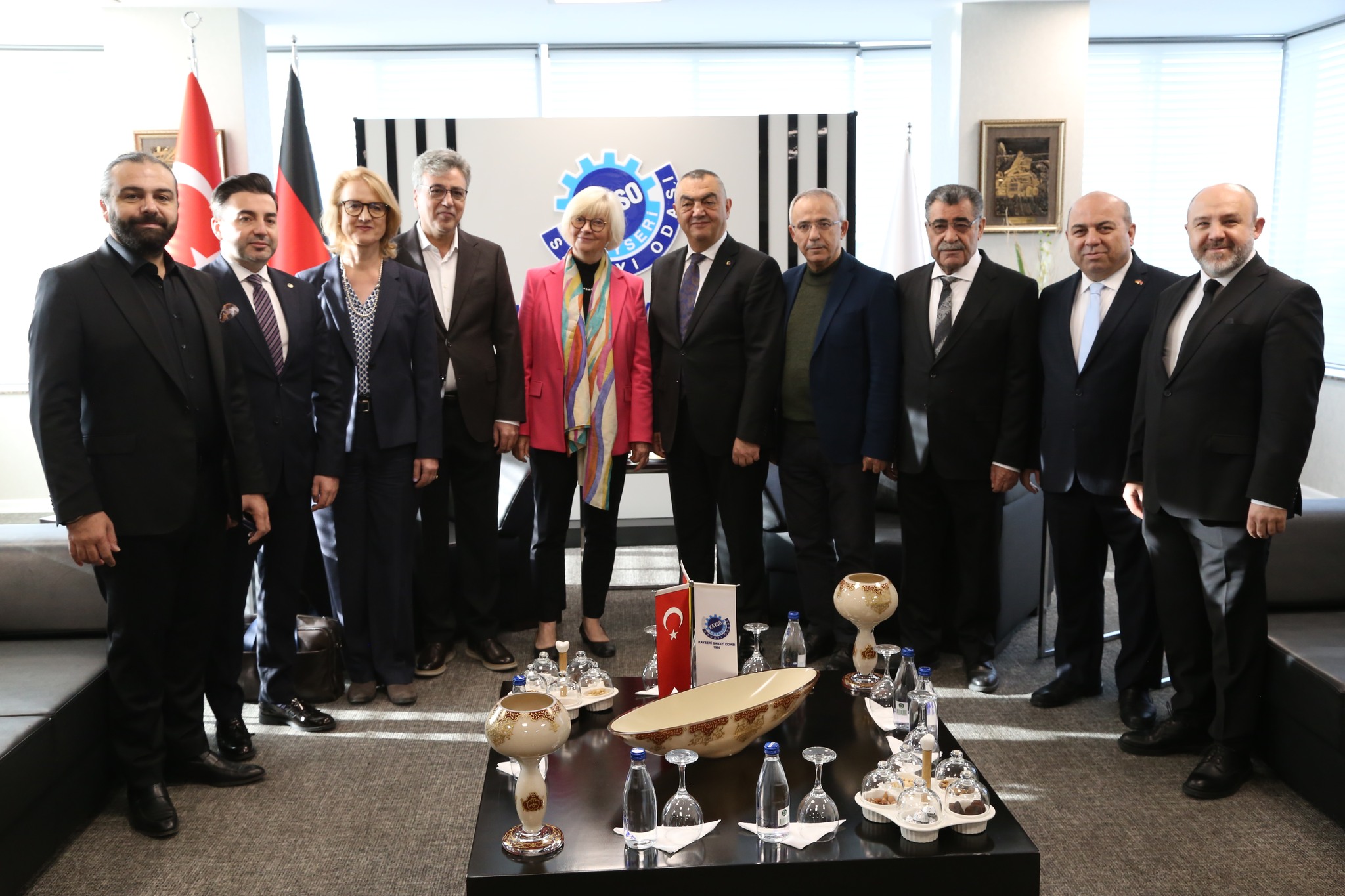 588644258 1462273059238389 1247340484232462918 N