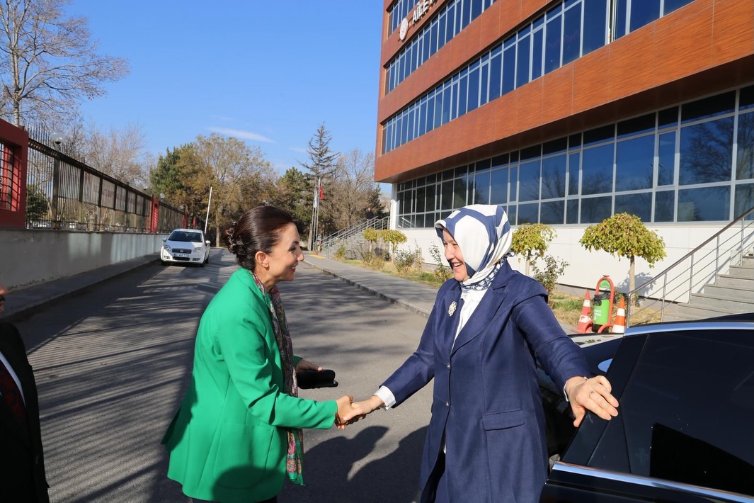 589904571 18071058587591840 2919662912024450189 N