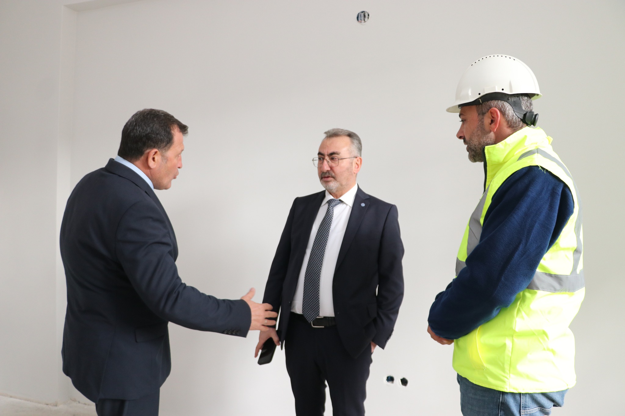 591750569 1281650657329795 5026278732671938815 N