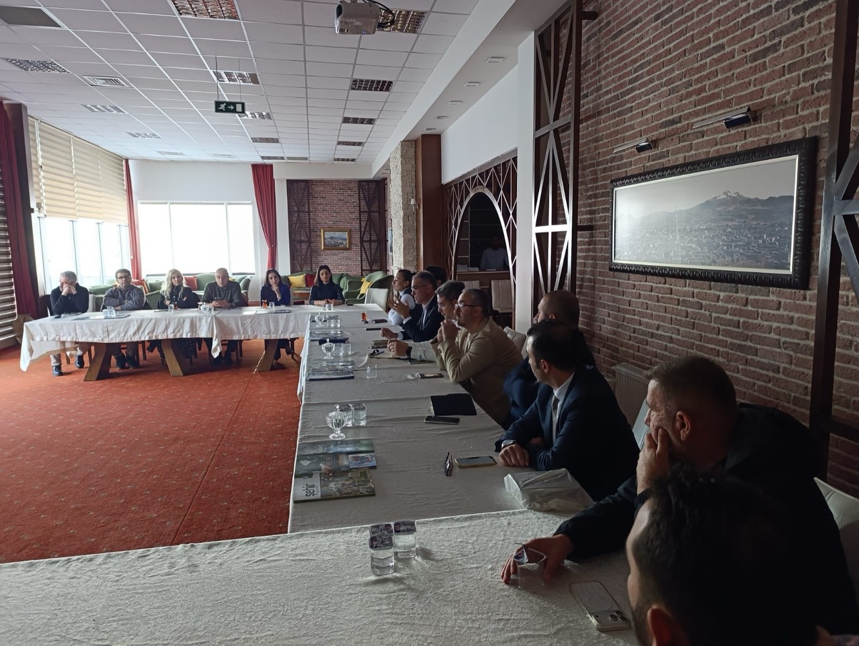 587478279 18497738068075378 1226309680317548151 N