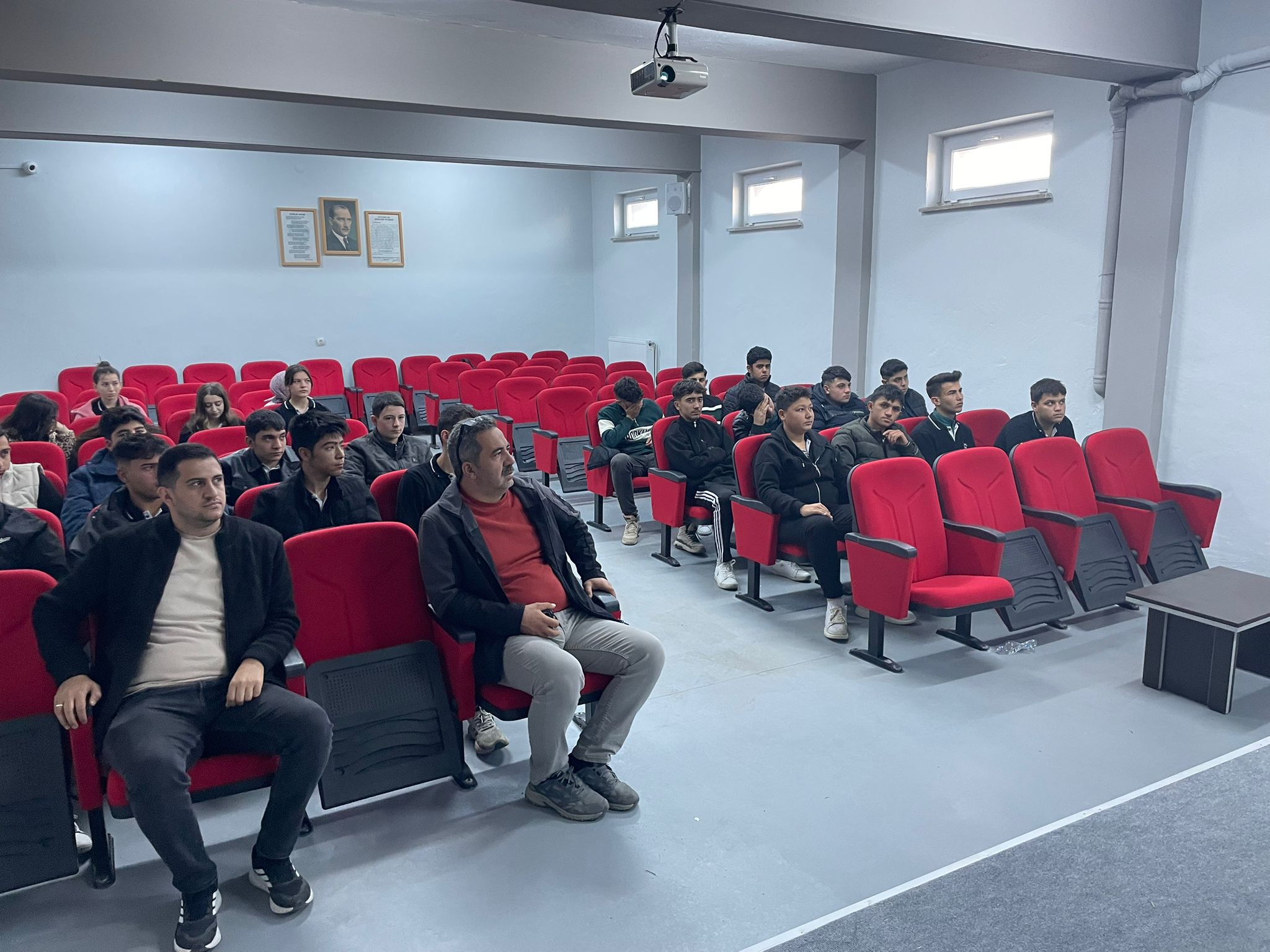 591738228 882479531007563 3752929314949241370 N