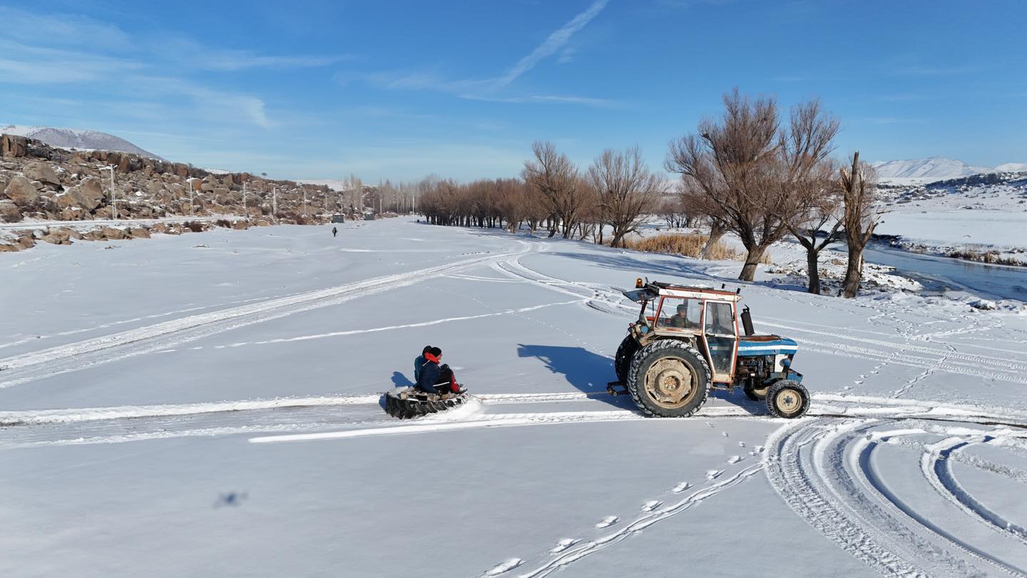 610896895 880282311059048 4320847552423091572 N