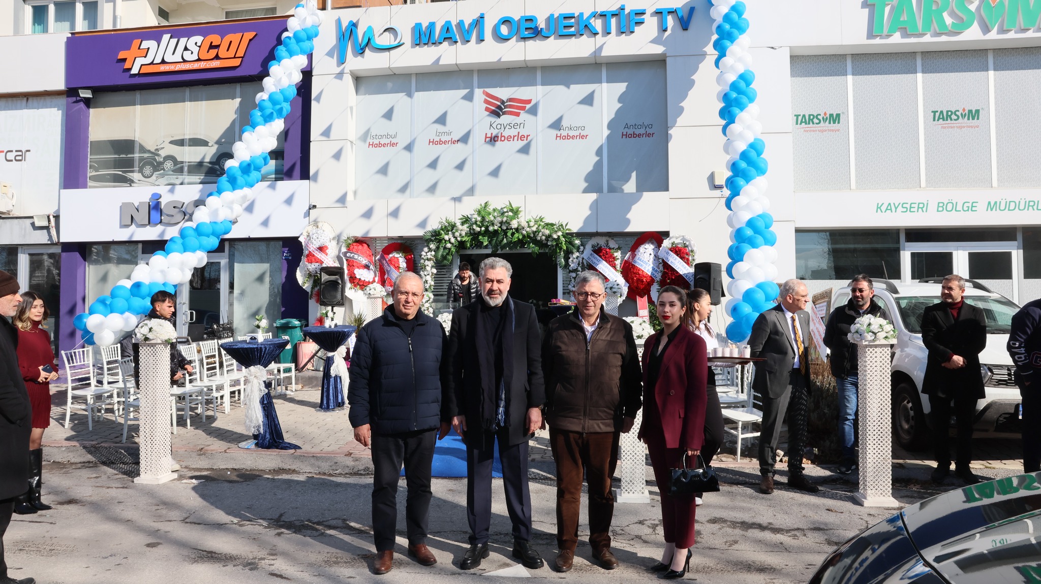 613697619 1298718935618610 5776185870949259960 N