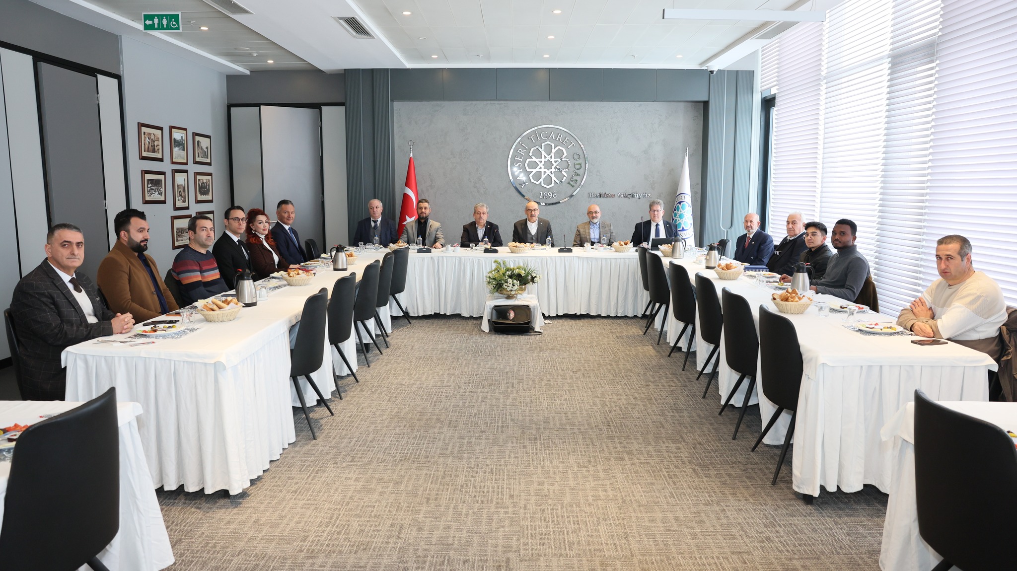 617844873 1305359858287851 2787385262410918109 N