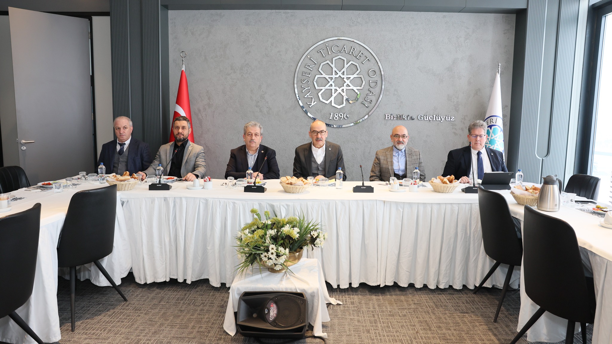 619896812 1305359568287880 7309574708791662848 N